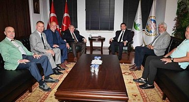 Başkan Aydın'a Bursaspor yönetiminden tebrik ziyareti