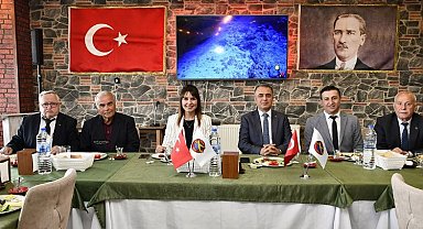 Başkan Nergiz Karaağaçlı Öztürk muhtarlarla buluştu