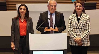 Başkan Özdemir'e mahalle kadın derneklerinden nezaket ziyareti