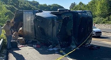 Bursa-Ankara karayolundaki kazada TIR devrildi: 1 ölü