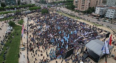 Bursa'da coşkulu 1 Mayıs kutlamaları 