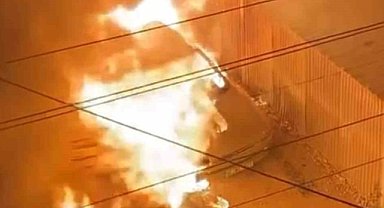 Bursa'daki garaj yangınında 2 otomobil yandı