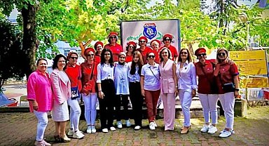 Bursa Kız Lisesi mezunlarının mantı günü