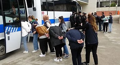 Bursa merkezli 9 ilde çağrı merkezi dolandırıcılarına operasyon 