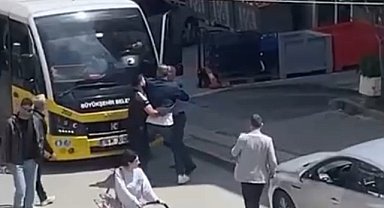 Bursa'da trafik magandalarının kavgası kamerada!