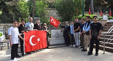 Değirmen Gençlik üyelerinden şehitlerimize vefa 
