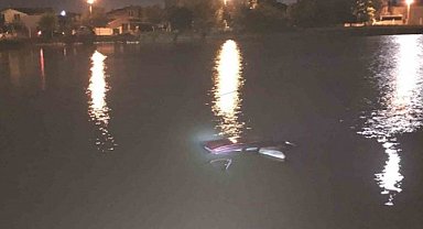 Ergene'de otomobil gölete uçtu, sürücü kurtuldu