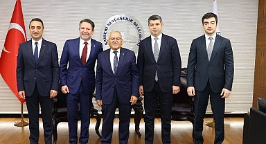Kayserigaz'dan Başkan Büyükkılıç'a ziyaret