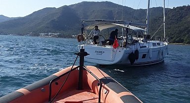 Marmaris'te karaya oturan tekne kurtarıldı