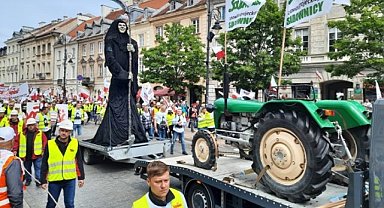 Polonyalı çiftçilerden Avrupa Yeşil Mutabakatı protestosu
