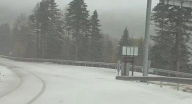 Uludağ’a mayıs ayında kar yağdı