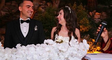 Bursa'daki düğünde emniyet mensupları buluştu