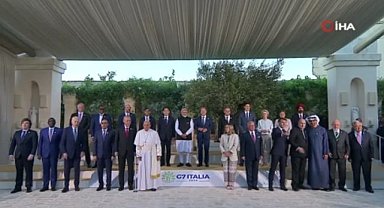 Cumhurbaşkanı Erdoğan, G7 Zirvesi'ndeki aile fotoğrafında