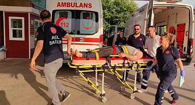 İnegöl'de traktör tarlada takla attı! 1 yaralı