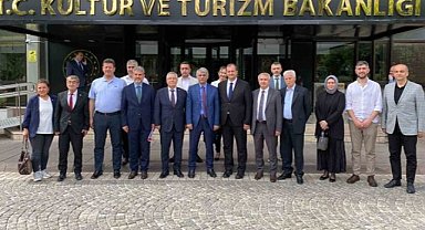 İznik Belediye Başkanı Usta, birlik başkanı seçildi