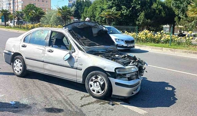 Mudanya'dan Bursa'ya dönen otomobilin kazasında 3 yaralı