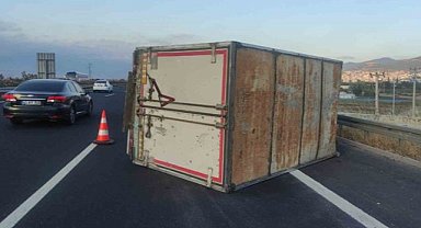 Orhangazi'de kamyonetin devrildiği kazada 2 hafif yaralı