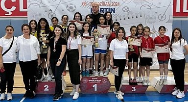 Osmangazi Belediyespor sporcuları Bartın'dan birincilikle döndü