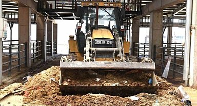 Osmangazi'de kurbanlık satış ve kesim yerlerinde temizlik