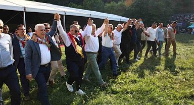 Tarihi Çalı Güreşleri'nde kazananlar belli oldu