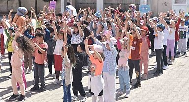 Yenişehir 100. Yıl İlköğretim Okulu’nda şenlik vardı