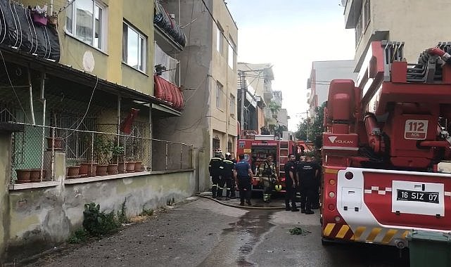 Bursa'da daire yangını: 2 kişi etkilendi