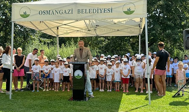 Bursa'da genç yüzücüler sertifikalarını aldı