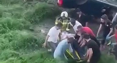 Direksiyon hakimiyetini kaybedip dereye uçtu
