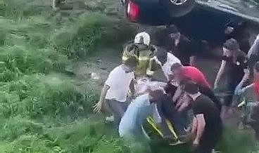 Direksiyon hakimiyetini kaybedip dereye uçtu