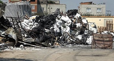 Hurdalar milyonluk fabrikaları küle çevirdi işte son görüntüler