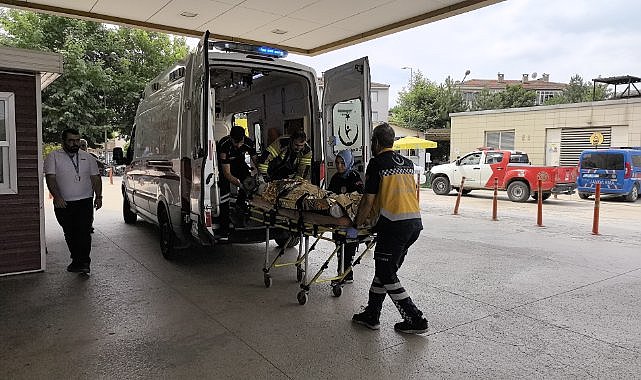 Strafor doğrama makinesine kolunu kaptıran işçi ağır yaralandı