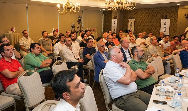 Uzmanlar, 'Medicana Bursa 4K Ortopedi ve Travmatoloji Buluşması'nda doyasıya eğlendi