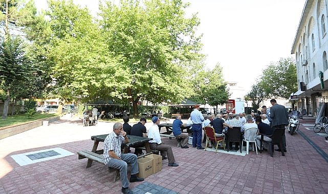 Yeni Mahalle nihayet meydanına kavuştu