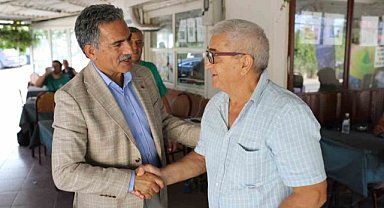 Gemlik Belediye Başkanı Deviren mahalleleri ziyaret ediyor