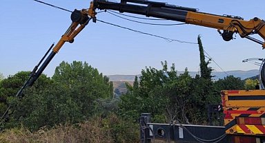 Gemlik'teki kazada araç kontrolden çıktı: 1 ölü, 3 yaralı