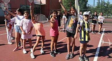 Nilüfer Yaz Spor Okulları sona erdi