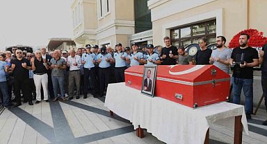 Osmangazi Belediyesi önünde Memişoğulları'na veda