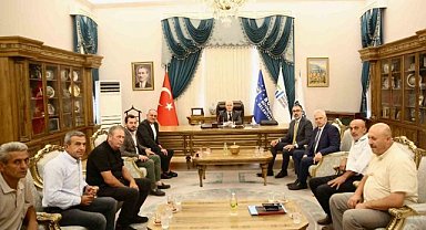 Su sorunu yaşayan köylülerden Başkan Bozbey'e ziyaret