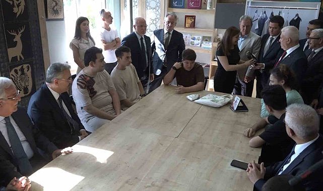 Bursa'da 2024-2025 eğitim öğretim yılı törenle başladı