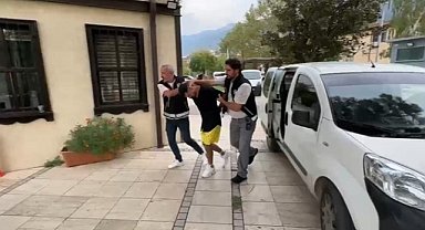 Bursa'da aranan şahıs polisleri bulaşıcı hastalıkla tehdit etti