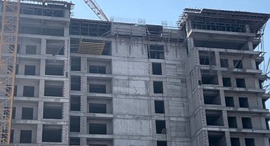 Bursa'da inşaatın 1. katına düşen işçi kurtarılamadı