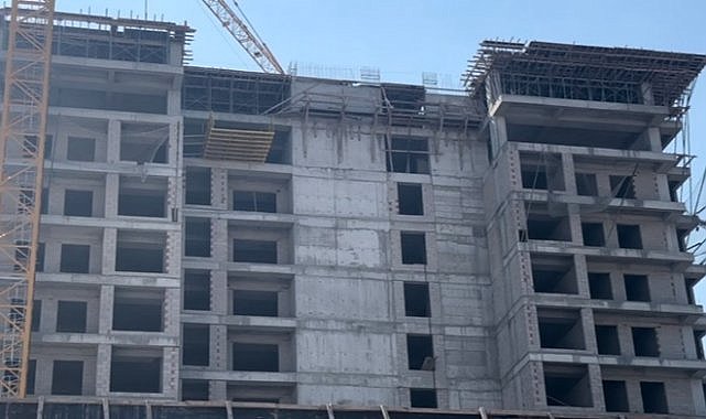 Bursa'da inşaatın 1. katına düşen işçi kurtarılamadı