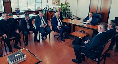 Bursa'da parti heyetinden seçim için nabız yoklaması