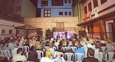 Bursa'daki etnik caz konserinde Doğu-Batı sentezi