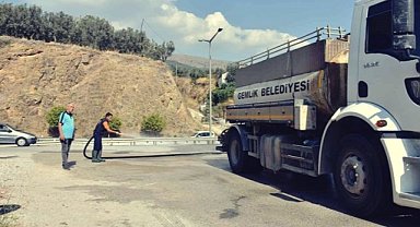 Gemlik Belediyesi'nin temizlik faaliyetleri yoğunlaştı