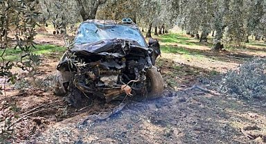 İznik'te zeytinliğe uçan otomobilin sürücüsü yaralandı