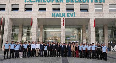 Nilüfer Belediyesi'nde Başkan Özdemir ile zabıtalar buluştu