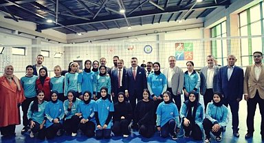 Yıldırım'da kapalı spor salonu hizmete açıldı
