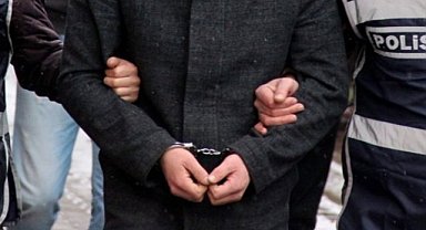 Bursa'da FETÖ/PDY operasyonları: 8 gözaltı