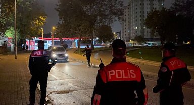 Bursa'da Yunus polisleri 50 silah ele geçirdi